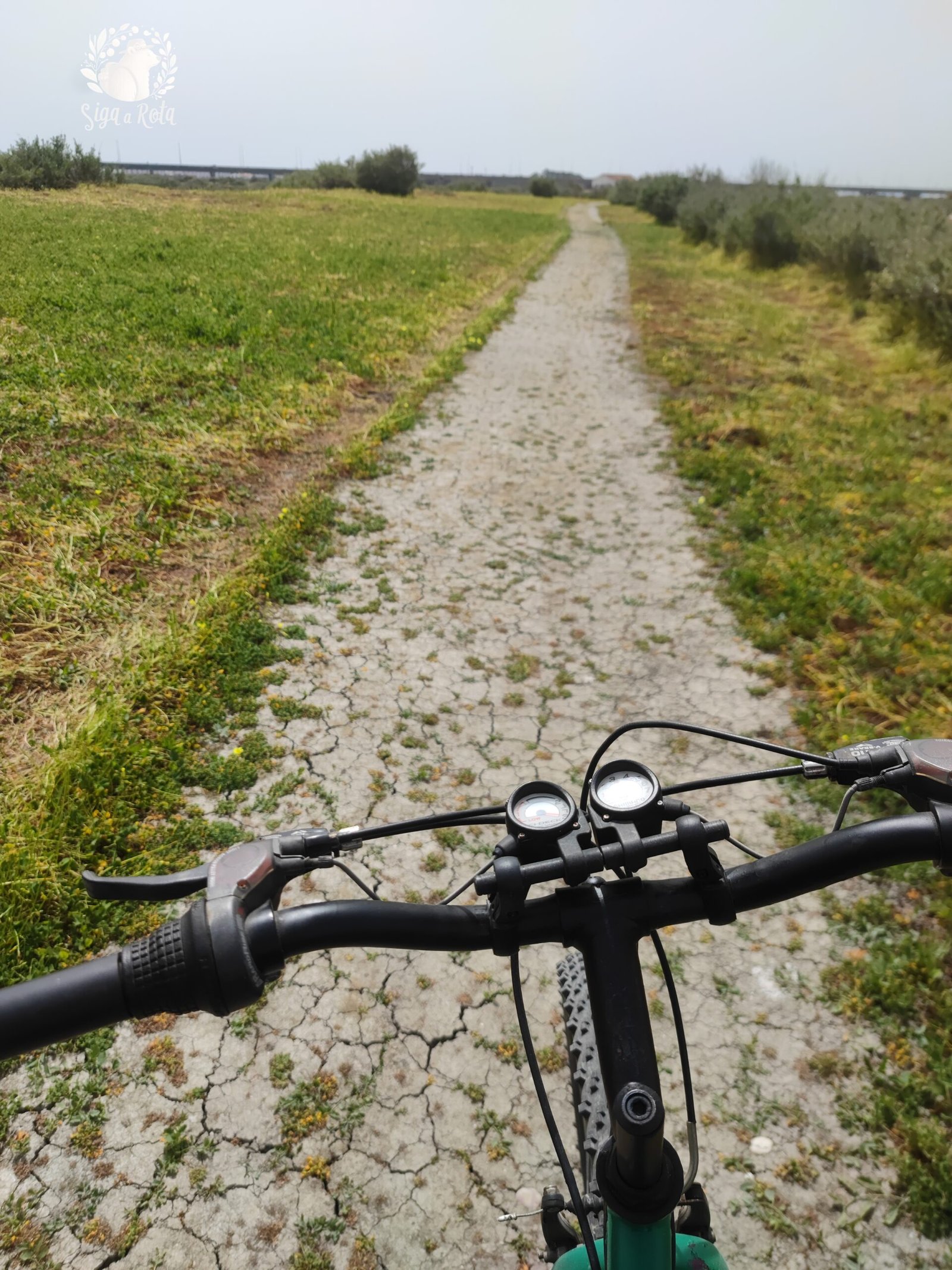 Entrada da Fundação das Salinas do Samouco, local dedicado à preservação e educação ambiental.