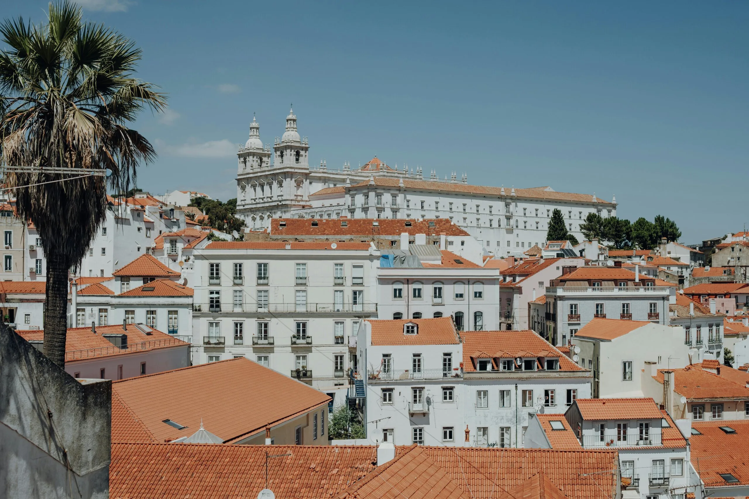 Bairro de Alcântara em Lisboa, com edifícios históricos
